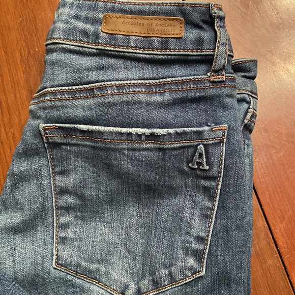 Articles of Society- Capri - Picture 2 of 5